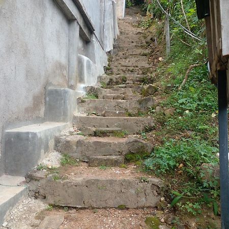 Secret View Homestay Элла Экстерьер фото